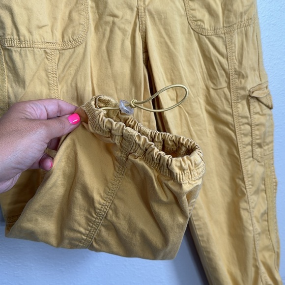 Golden yellow Cargo pants size 6, Style & Co. - Picture 3 of 10